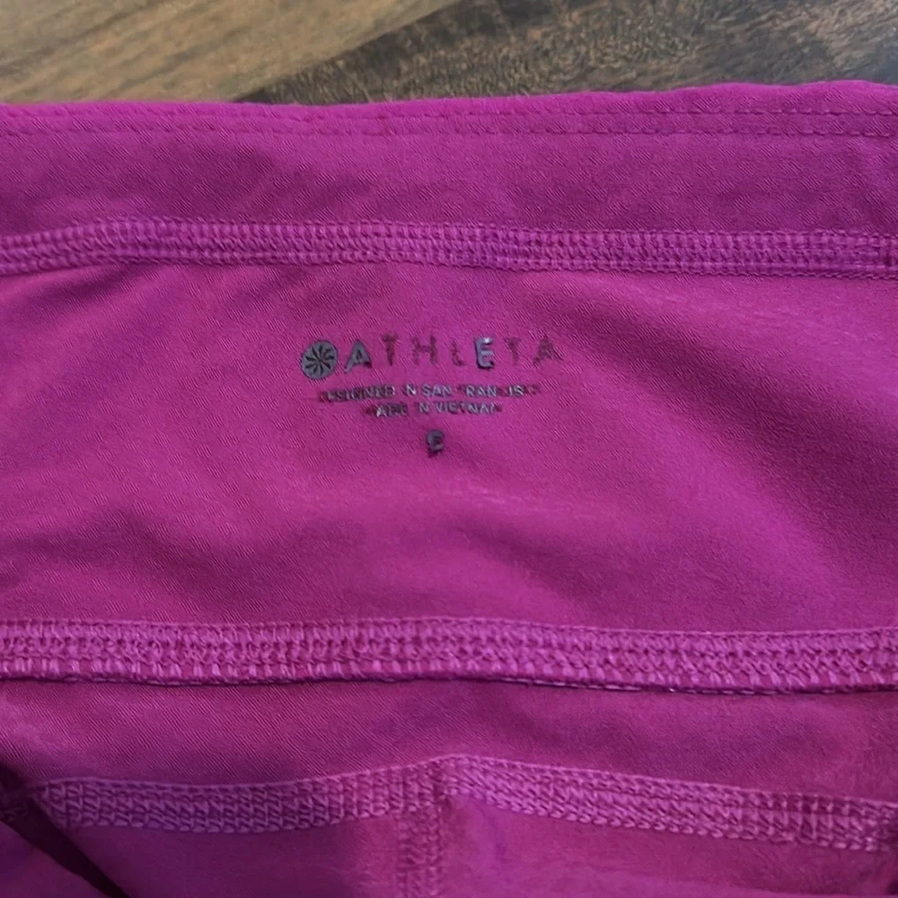 Athleta Dobby Action Crop Electric Fuchsia Pink Mesh Capri Cropped Legging Small - Picture 9 of 14
